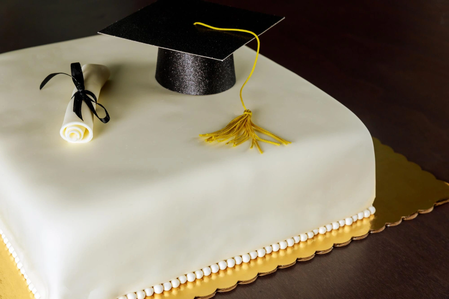 graduation cakes