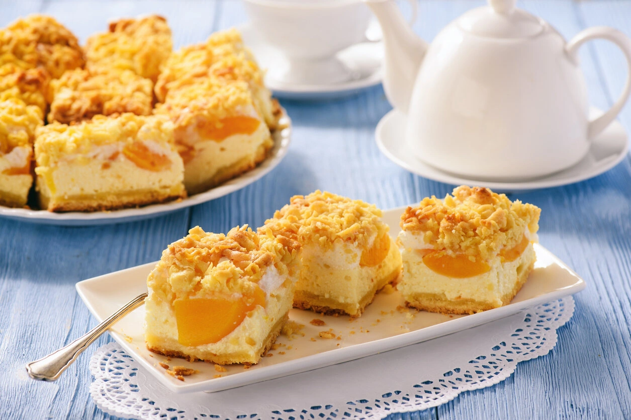 peach cobbler cheesecake